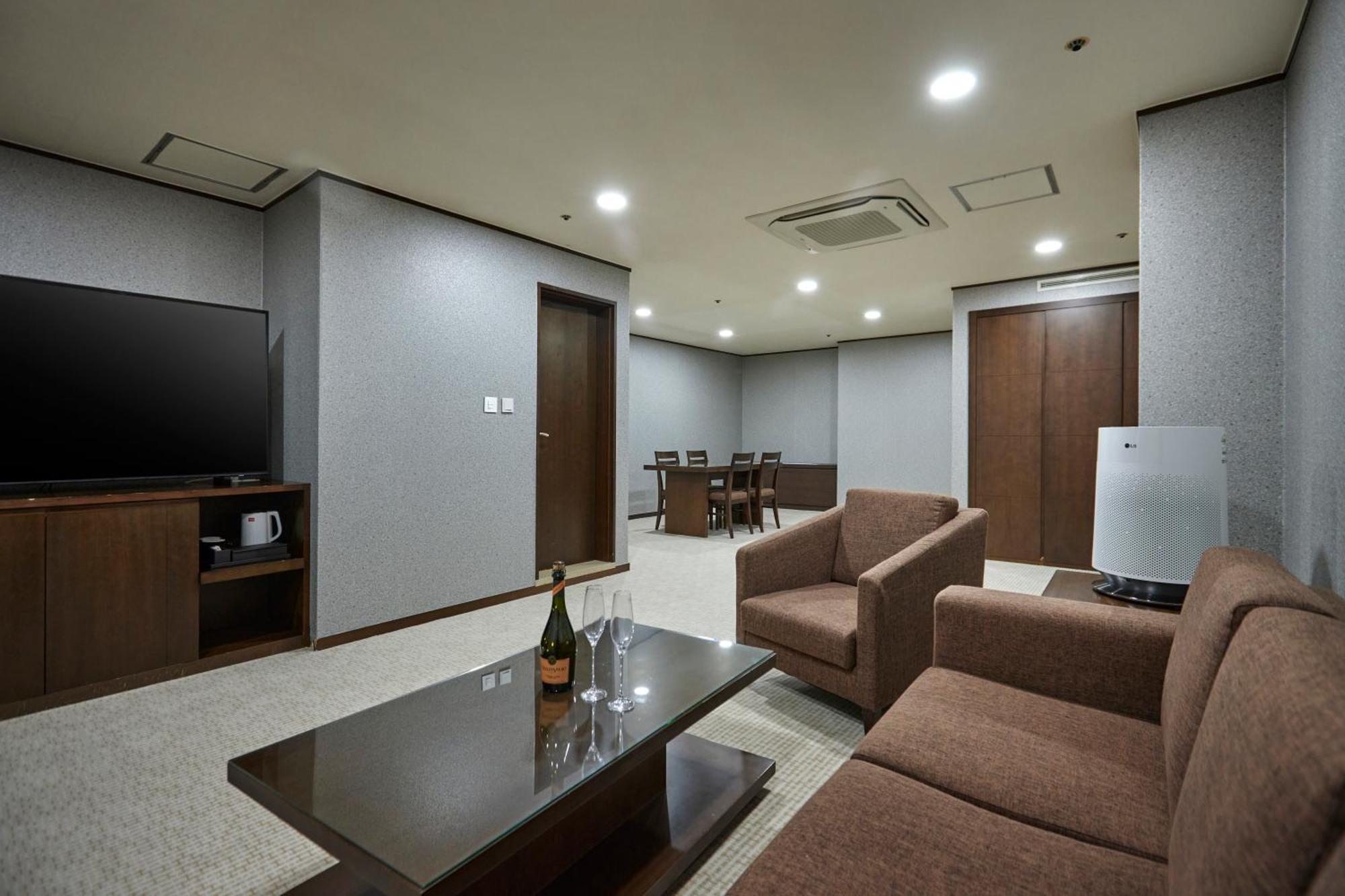 Hotel Interciti Теджон Екстер'єр фото